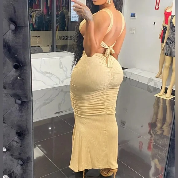 Elegant Beige Cut-Out Maxi Dress - Picture 3 of 4